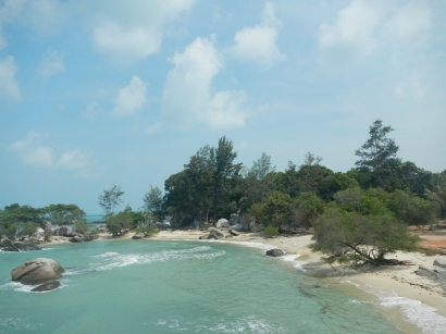 Pantai Penyabong,  Satu Lagi Pantai Indah yang Ada di Belitung