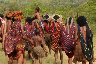 Indahnya Noken, Tas Multifungsi Bagi Wanita Papua