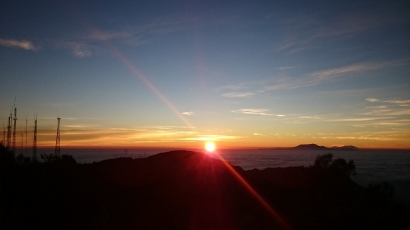 Berburu Matahari Terbit Gunung Bromo di Penanjakan