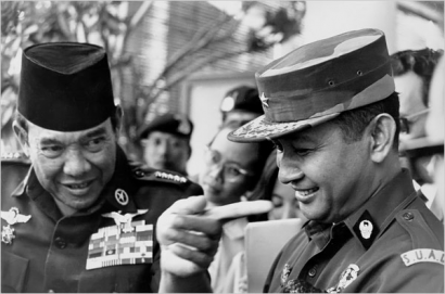 Kabut G30S Terjadi karena Kecerdasan Soeharto dan Kenegarawanan Bung Karno