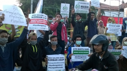 Momentum Sumpah Pemuda: Ratusan Pemuda dan Mahasiswa Muslim di Bali Menggalang Dana Tragedi Kabut Asap