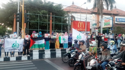 KNRP Bali – Puskomda FSLDK Bali Selenggarakan Aksi Kemanusiaan Al-Aqsa Memanggilmu