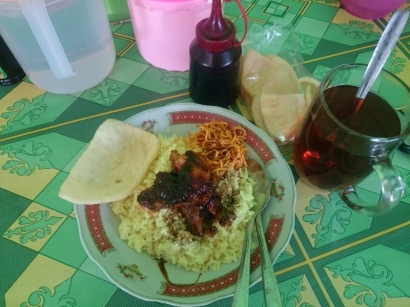 Nasi Kuning Masak Habang, Kuliner Khas Kalsel