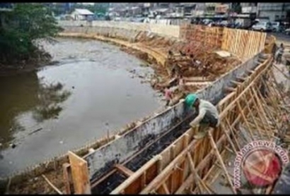 Kampung Pulo Tak Seharusnya Banjir (Lagi)