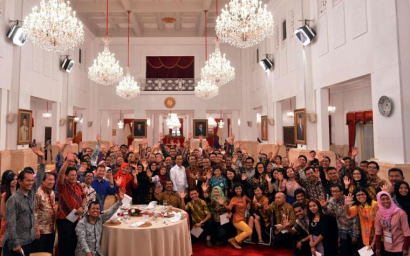 Setya Novanto Lengser, Energi Positif Presiden Jokowi, dan Papa Minta Makan di Istana