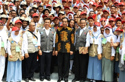 [JOKOWI] Beranilah Jokowi...