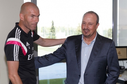 Nasib Rafael Benitez Menyusul Jose Mourinho, Zidane Naik Pangkat