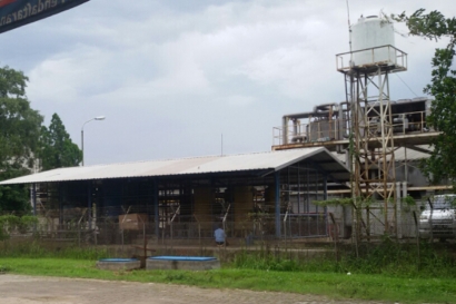 Luar Biasa! Buruh Pabrik Ini Sholat di Dekat Mesin Boiler yang Berisik