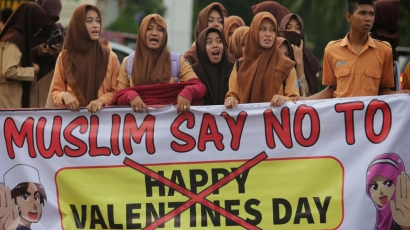 Demo Anti Valentine`s Day Indonesia di Media Jerman