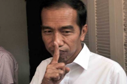 Langkah-langkah Misterius Jokowi