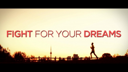 Your Dreams is Your World: Mengubah Mindset Berpikir Menjadi Pemimpi Besar yang Bertanggung Jawab