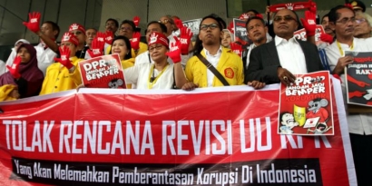 Revisi Undang-undang KPK, Jokowi di Simpang Jalan