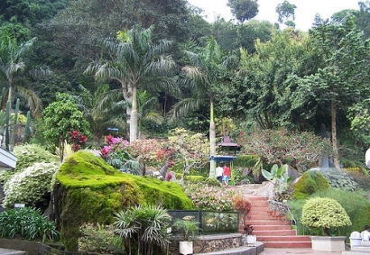 Temukan Taman se Indah Butchart Garden di Indonesia