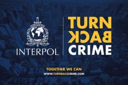 Melihat “Turn Back Crime” secara desain grafis