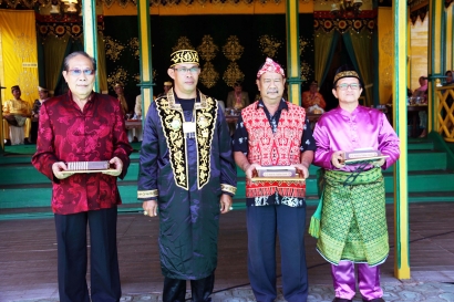 Keraton Matan Tanjungpura Berikan Penghargaan Budaya