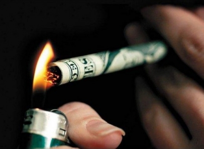 Kenapa Harga Rokok "Sengaja" Dimurahkan? (Pertanyaan Terbuka untuk Presiden Jokowi)