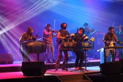 Musik Perkusi Barang Bekas Raksasa Percussion di Bogor