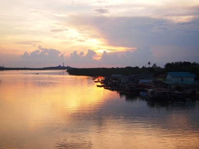 Ngabuburit di Pulau Dompak, Ibukota Provinsi Kepri