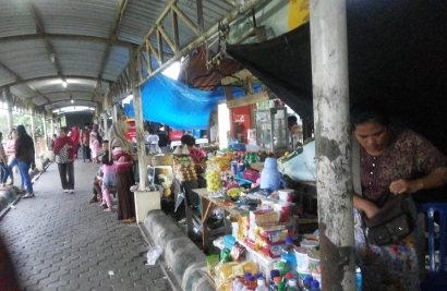 Berdamai dengan Pedagang Kaki Lima di  Bandara Internasional Lombok, Tepatkah?