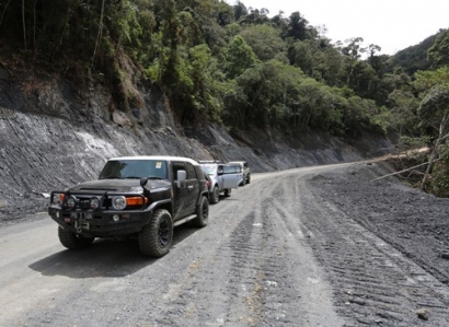 Semoga Jalan Trans Papua Segera Selesai