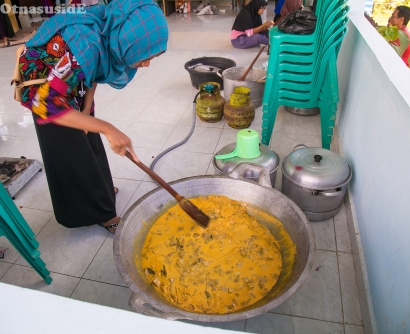 Sensasi Kerbau Gantung