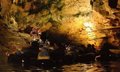 Cave Tubing Goa Pindul Jogja - Liburan Indah bersama Keluarga