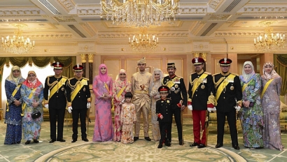 Luar Biasanya Sultan dan Keluarga Kerajaan Brunei