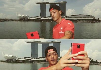 (Humor) Mesut Ozil, Selfie dan Fans Berat