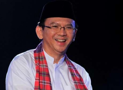 Senyum Lebar Ahok Pertanda Semakin Kuat Ahok di Pilkada Jakarta