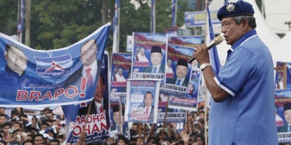 Akankah SBY Naik Panggung Kampanye Anaknya pada Pilgub DKI?