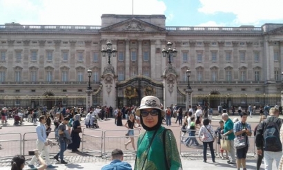 Serunya Berkunjung ke Dalam Istana Buckingham