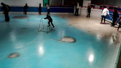 Tempat Ice Skating Tersadis Akhirnya Ditutup di Jepang