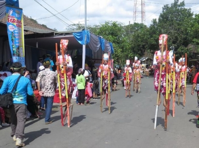 Festival Egrang Ledokombo Diharapkan Menjadi Event Nasional