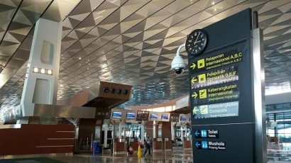 Aplikasi Antrian Taksi dari AP II dan Pilih Bandara Soetta untuk Bandara Terbaik