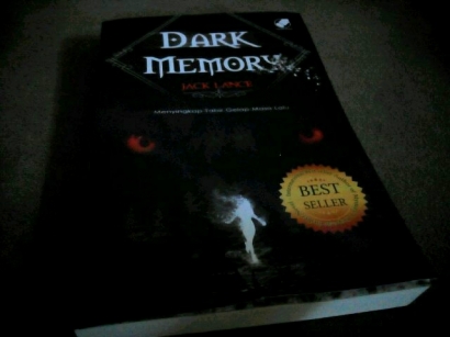 [Resensi Buku] Dark Memory: Menyibak Misteri Amnesia dan Teror Mimpi Buruk