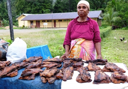 Denyut Pasar Rakyat Mambuni-buni, Fakfak Papua Barat
