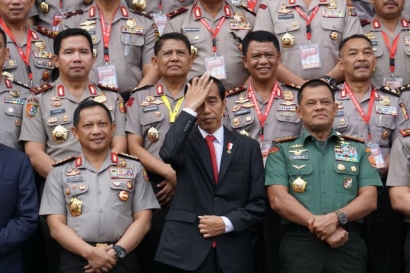 Benarkah Demokrasi Indonesia Kebablasan?