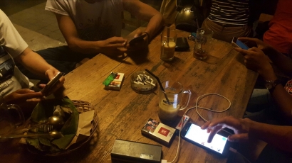 Malam Minggu di Angkringan Yogyakarta: Dari "Masdjo", "Ethor", hingga #Syurhat
