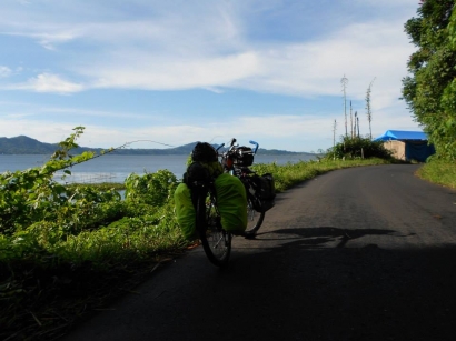 Menjelajahi Trans Celebes dengan Sepeda (2)