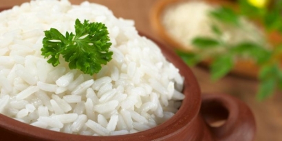 Bepergian dengan "Rice Cooker" Mini demi Otoritas Menanak Nasi