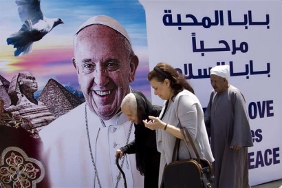 Ketika Paus Fransiskus Berkunjung ke Negara Muslim Terbesar di Dunia