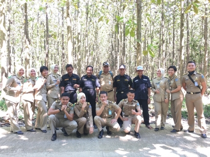 Aksi Kukerta Praja IPDN dan LMDH Desa Glandang Jawa Tengah dalam Melestarikan Hutan