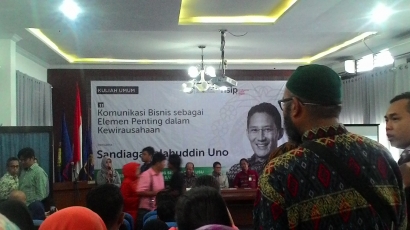Sandiaga Goes to Medan: Memberi Kuliah Umum Komunikasi Bisnis