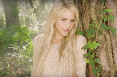 Mengapa Harus Mengidolakan Shakira?