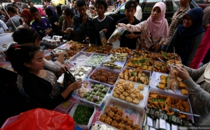 Ramadan dan Momentum Merayakan Kuliner Lokal