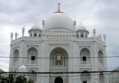 Masjid Ramlie Musofa, Taj Mahal Mini di Jakarta