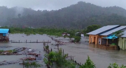 Akibat Hujan Tak Berhenti, Kayong Utara Dilanda Banjir