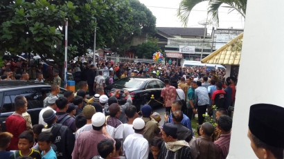Jokowi di Tasikmalaya: Antara Ceramah Kebhinekaan, KIP, dan Sertifikat Tanah