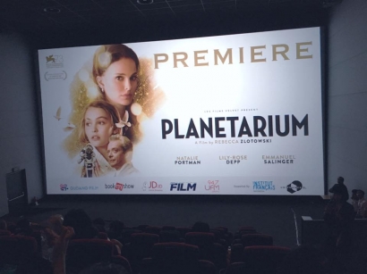 Ulasan Film Planetarium