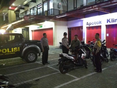 Antisipasi Curanmor Anggota Polsek Kramatmulya Lakukan Patroli Dialogis